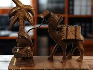 Wooden Camel with Khajoor Tree