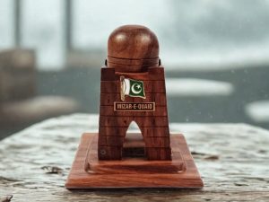 Wooden Made Mazar-e-Quaid Showpiece